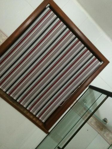 a skylight in the ceiling of a building at Pousada Jupter in Teresópolis