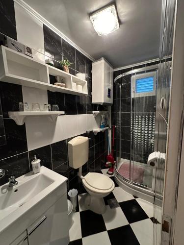 Koupelna v ubytování Apartmani Mersol Nin