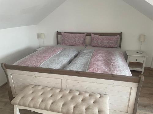 Una cama o camas en una habitación de Boardinghouse Forst