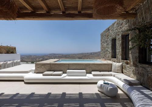 Gallery image of WhiteArt Suites in Agrari