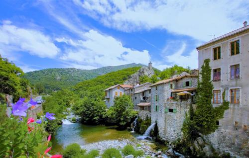 Φυσικό τοπίο κοντά σε αυτή η παραθεριστική κατοικία