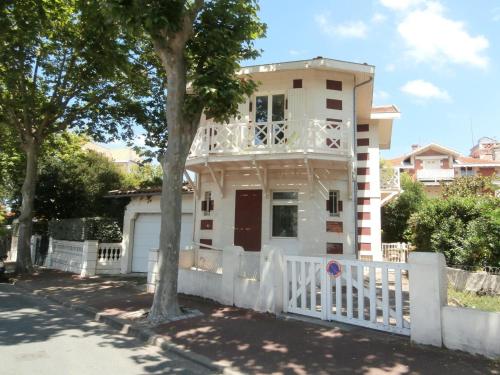 Charmant Studio à Arcachon, Balcon Exposé Sud, Proche Plage et Commerces