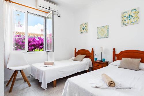 Postel nebo postele na pokoji v ubytování Villa Lantana by Villa Plus