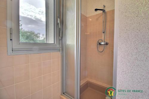 Un baño de L'escale oceane