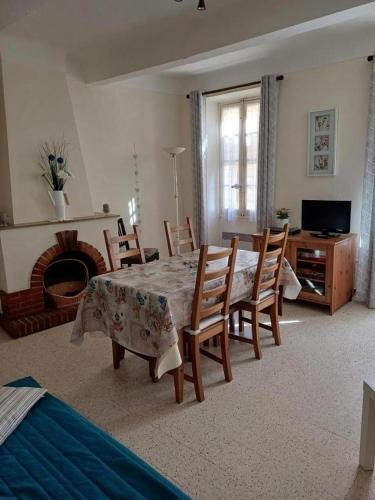 Photo de la galerie de l'établissement La maison d'anais au village, à Bormes-les-Mimosas