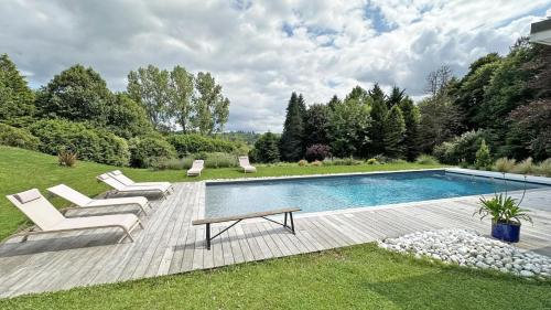 Photo de la galerie de l'établissement Domaine de juriol - l'annexe, à Le Palais-sur-Vienne