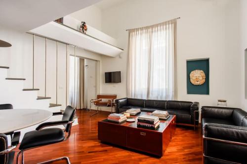 Lo Studio, Napoli