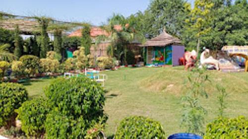 Κήπος έξω από το Green Valley Resort