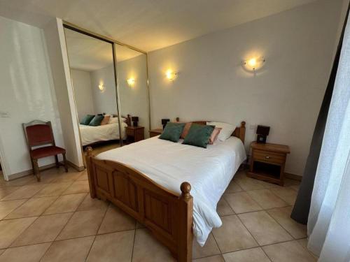 Ένα ή περισσότερα κρεβάτια σε δωμάτιο στο Villa dunisia