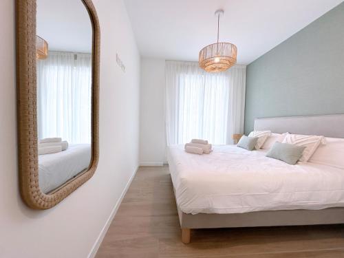 Breezy Bahía by Ginkgo Marbella Modern 3BR Retreat with Pool