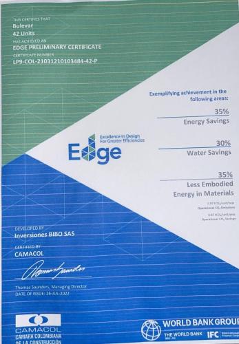 Ein Zertifikat, Auszeichnung, Logo oder anderes Dokument, das in der Unterkunft Loft Cool Universal ausgestellt ist