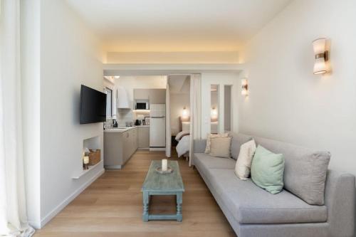 Modern apartment at Edem beach