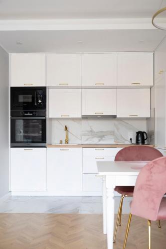 Η κουζίνα ή μικρή κουζίνα στο APARTAMENT BOHO