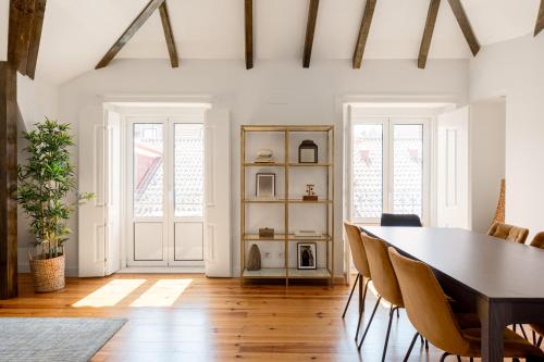 Central 3BR Duplex with Lift & AC by Host For Us
