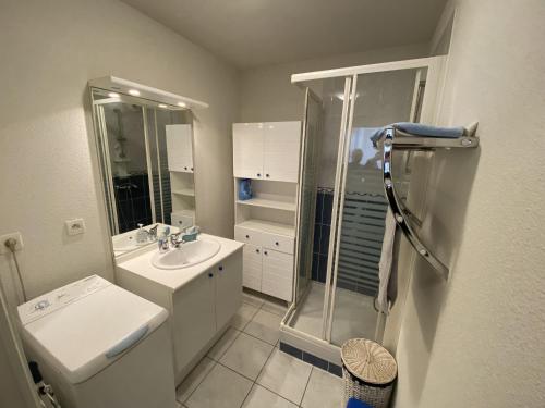 Photo de la galerie de l'établissement Appartement Quartier Bel Air - Parking, à Château-dʼOlonne