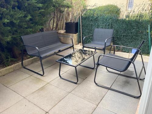 2 pièces en rez- de -jardin