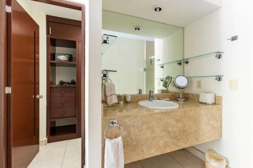 Koupelna v ubytování DEPARTAMENTO FRENTE A PLAYA EN NUEVO VALLARTA