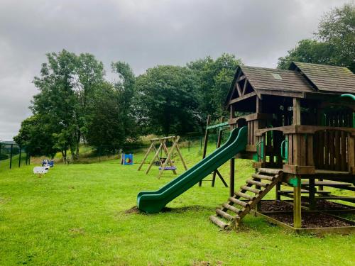 Gallery image of Milkwood in Llangain