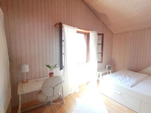 Gallery image of II Cozy Rooftop lakeside 18min to Zürich HB 25min to Zug in Horgen