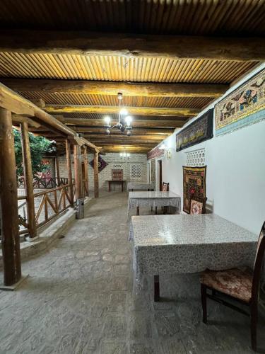 Foto dalla galleria di Ohun karavan saray historical 18th century hotel a Bukhara