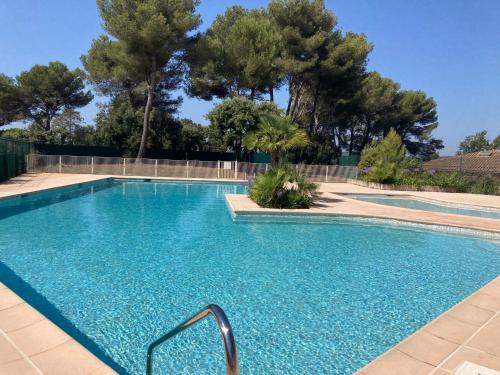 Coin de paradis, piscine, parking, terrasse