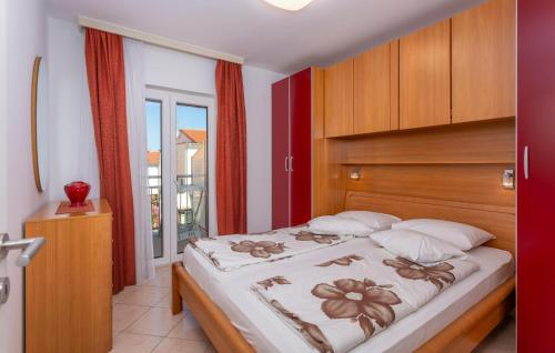 Gorgeous Apartment In Bogovici With Wifi
