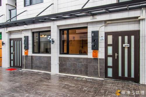 Muka bangunan atau pintu masuk Herland Homestay