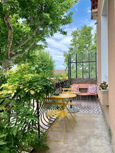 Κήπος έξω από το Pleasant Winemaker apartment