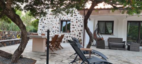 Κήπος έξω από το Villa Barastula, confort e relax