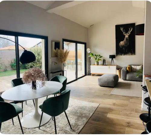 Photo de la galerie de l'établissement Villa moderne et calme au cœur des vignes, à Pessac