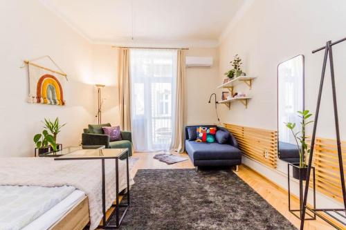 Sunny Bright, centrally located, AC balcony by NW 1066 Budapest, Dessewffy utca 15 kép - 3