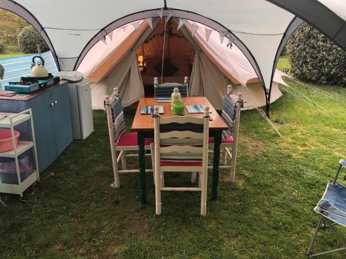 Fotografie z fotogalerie ubytování Beaurepaire Bell Tent v destinaci Commana