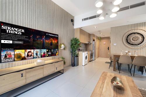 Cozy 1BHK Getaway with Balcony by BlueCloud holidays