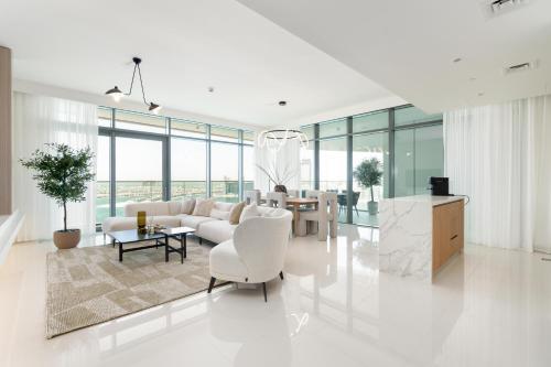 Beach Vista Tower 1 - Stunning Beachfront - Full Sea Views
