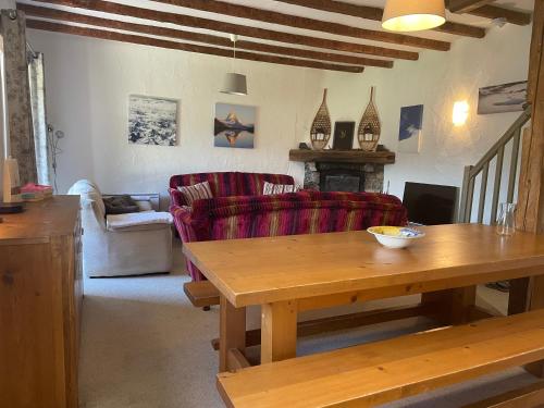 Chalet Muguet - Centre of Village location!