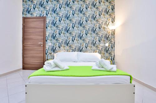 GuestHost - Track Station Studio Apartment - with Netflix