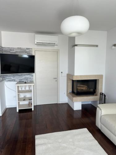 Deluxe apartment with garage, Zadar