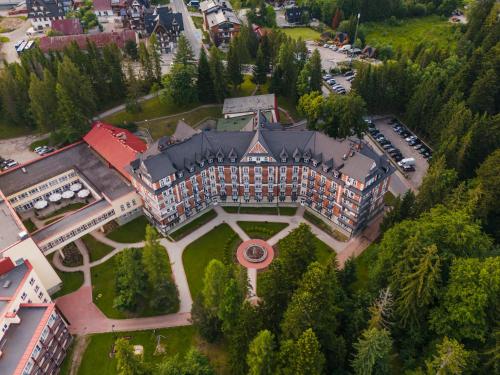 an aerial view of a large building with a courtyard at Rewita Kościelisko-Zakopane in Kościelisko