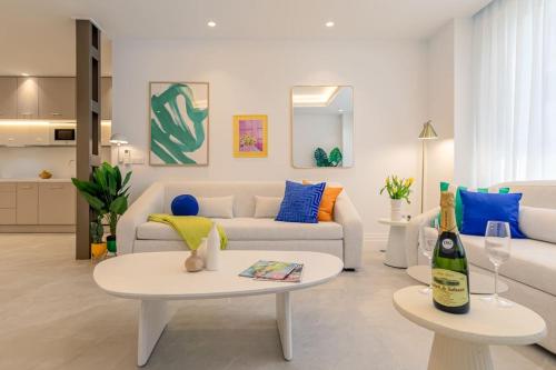ISG apartments O'Donnell 2-1-FREE PARKING