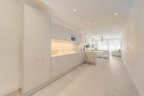 ISG apartments O'Donnell 2-2-FREE PARKING photo 15