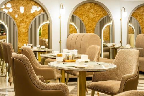 Χώρος καθιστικού στο Maritimo Hotel