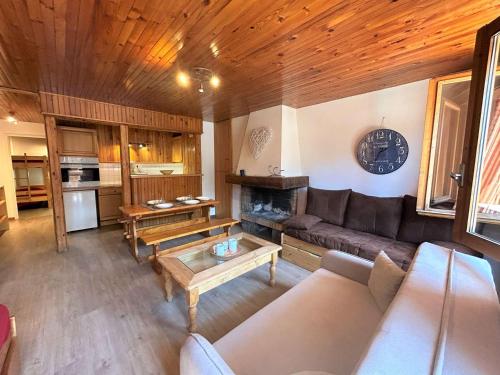 Studio confortable au centre de Méribel, proche pistes et commerces, parfait pour 4 personnes - FR-1-180-4