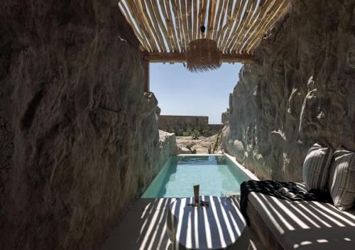 Gallery image of WhiteArt Suites in Agrari