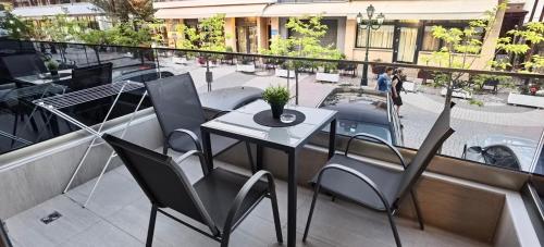 Χώρος καθιστικού στο Ava Luxury Apartments