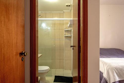 Et badeværelse på Capivari - lareira, aquecedores e pet friendly