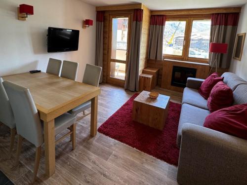 Appartement cosy avec balcon, piscine & détente, ski aux pieds - Belle Plagne - FR-1-181-2820