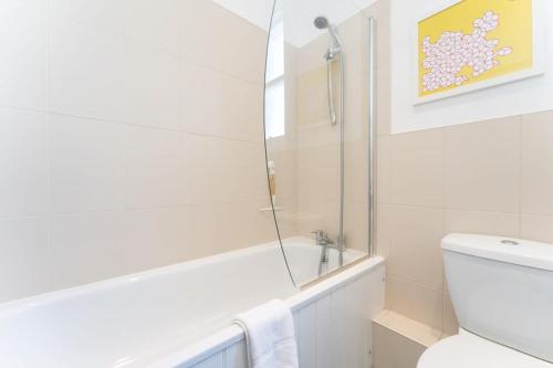 Host & Stay - Alexandra Villas photo 14