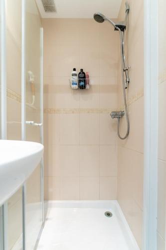 Host & Stay - Alexandra Villas photo 16