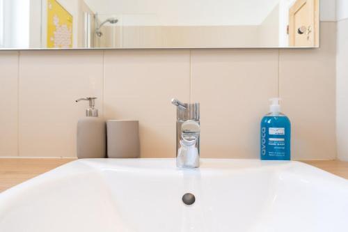 Host & Stay - Alexandra Villas photo 21