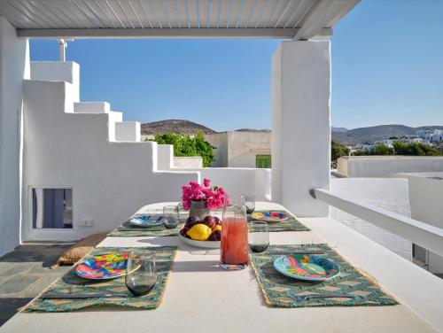 Naousa center - Cycladic house on 3 levels